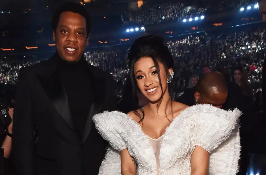 JAY-Z reibt Cardi Bs Babybauch während Beyonces Auftritt beim Coachella | Billboard