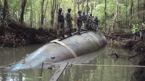 Contrabando de drogas mediante submarinos modernos - Tuoi Tre Online