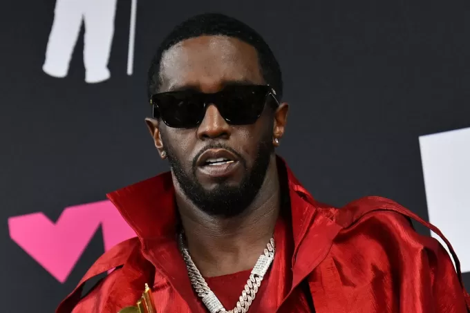 El hijo de Diddy hizo un movimiento enojado mientras su padre estaba en la corte por un escándalo sexual - Foto 5.