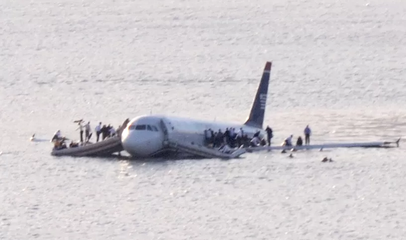 US Airways Flight 1549, Left Engine