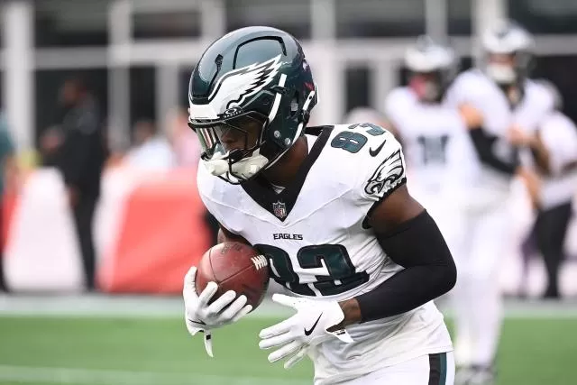 Report: Eagles release WR John Ross - Yahoo Sports