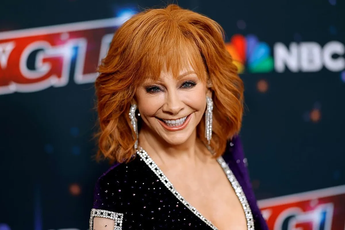 Reba McEntire regresa a la televisión en un piloto de comedia de NBC