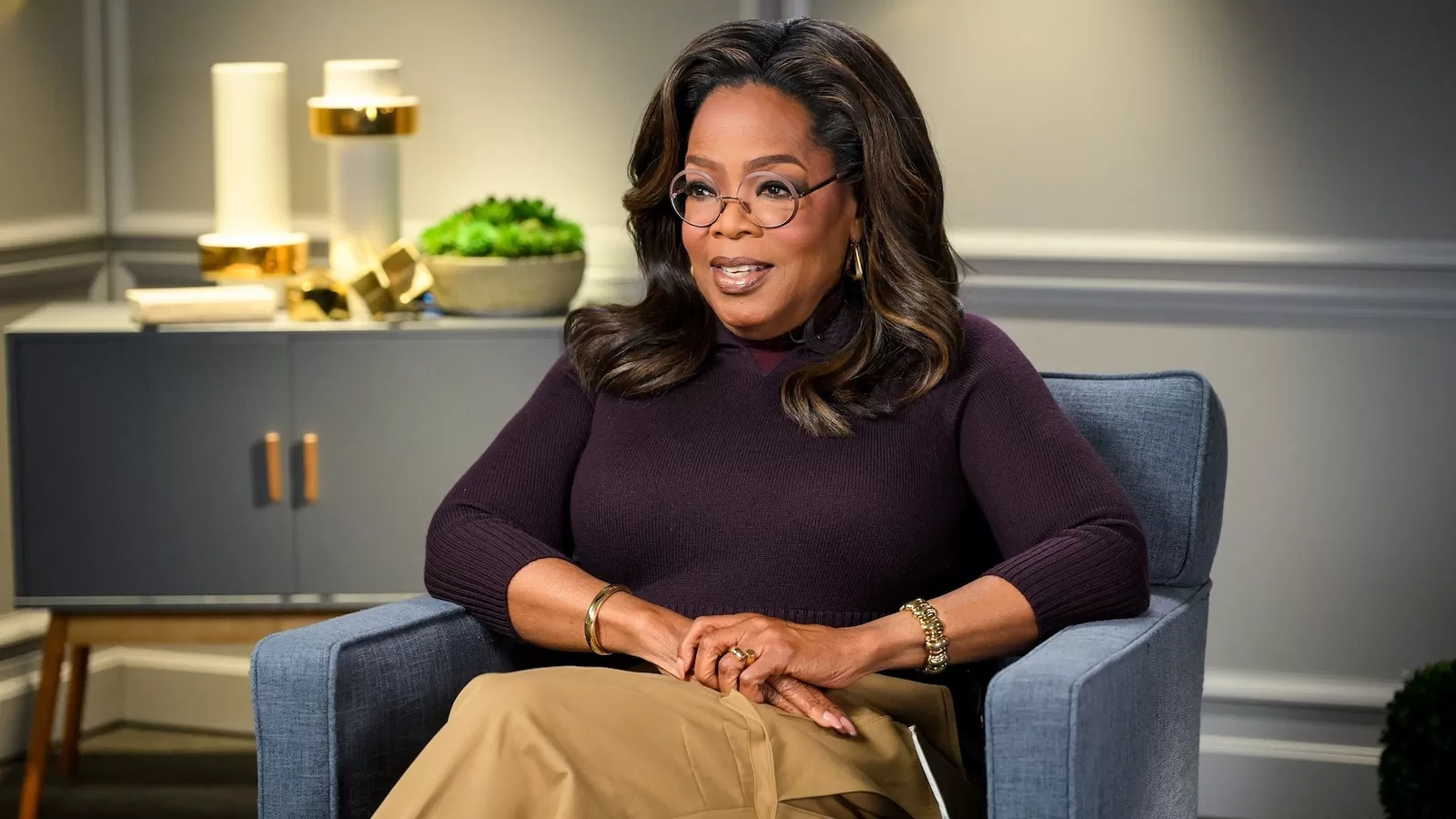 Oprah Winfrey discusses her experience using AI: 'We should honor it' - ABC News