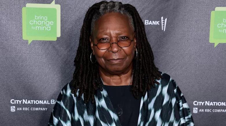 Whoopi Goldberg révèle les détails tragiques de la mort de son frère