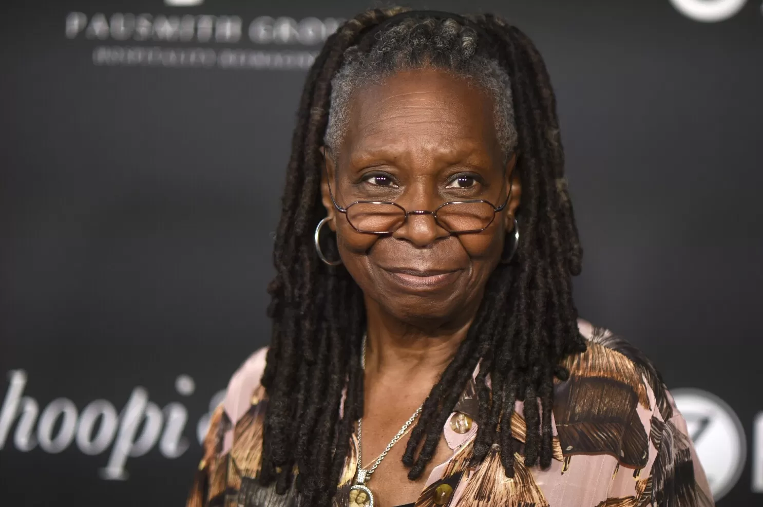 Whoopi Goldberg revient sur scène dans « Annie » | AP News