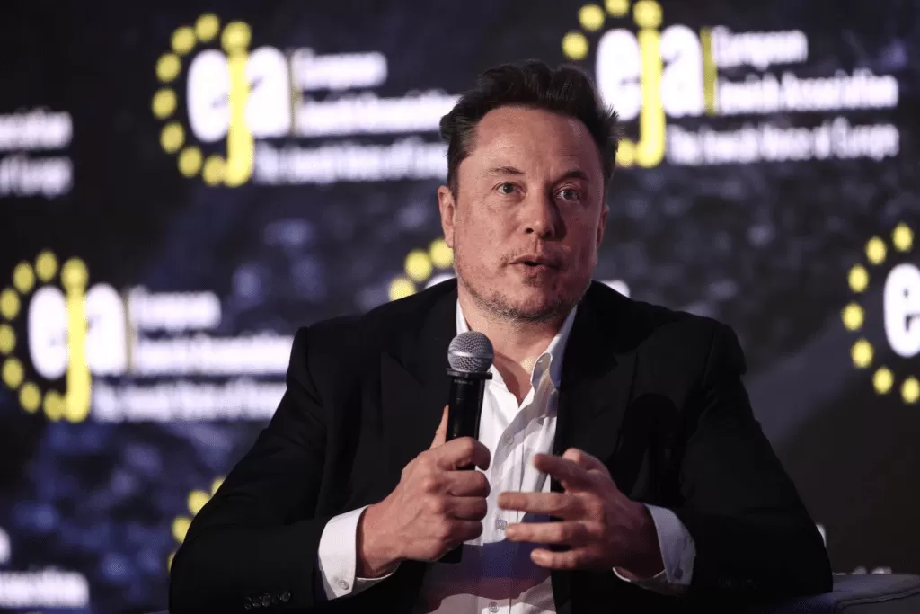 Beyonce Decides to End Legendary Career, Plans to Move to Italy: “I Can’t Live in America for the Next 4 Years and Breathe the Same Air as ELON MUSK.” 10 image 67c2dc5c3674f