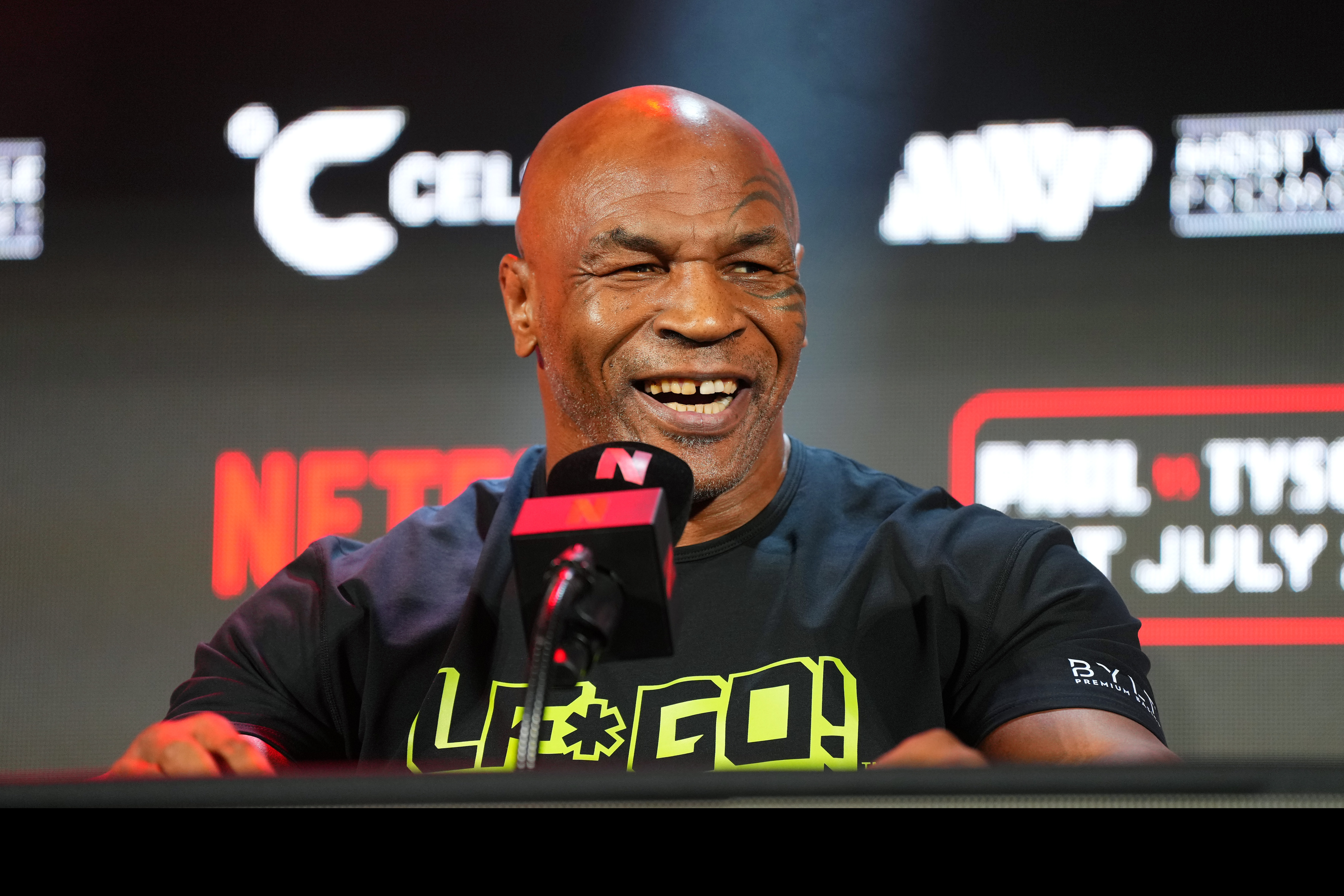 Tyson poked fun at Paul's new look during a press conference