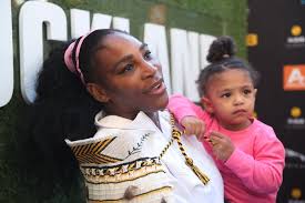 VIDEO: Serena Williams Surprises Olympia With Pregnancy, Sibling News -  Business Insider