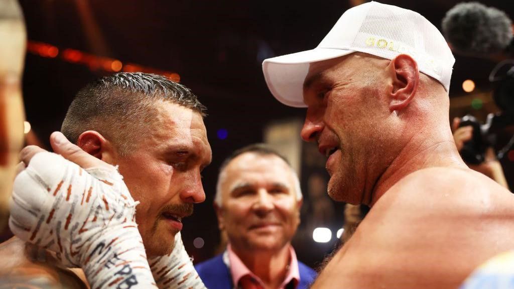 Tyson Fury vs Oleksandr Usyk: Ukrainian becomes undisputed heavyweight  champion - BBC Sport