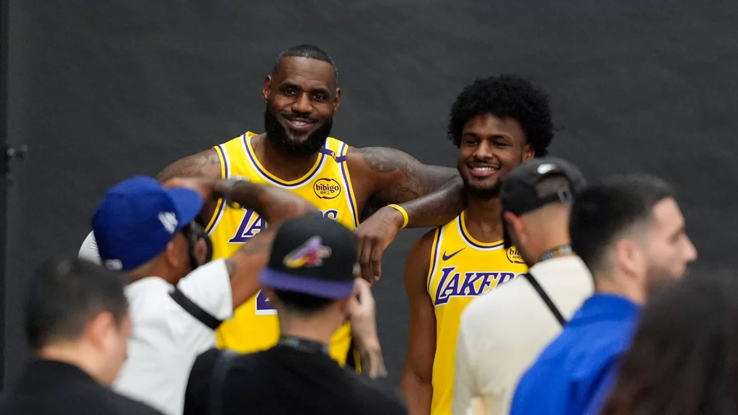 LeBron and Bronny James become first father-son duo to play together on an  NBA team | CNN