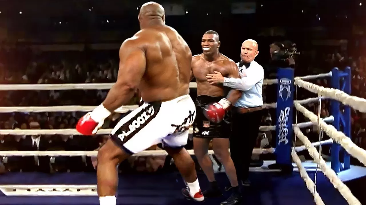 When Mike Tyson Entered The Ring Against The Giants - YouTube