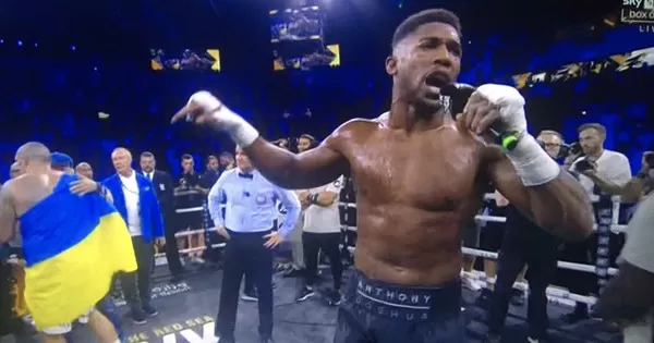 Võ sĩ bất bại Anthony Joshua như bị mất trí sau cú sốc thua đối thủ Ukraine