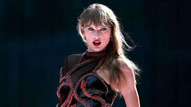 Les fans pensent que Taylor Swift a chanté Reputation TV pendant tout ce temps lors de la tournée Eras - Mirror Online