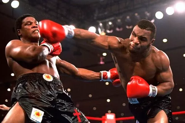 How Mike Tyson and Roy Jones Jr. Fought to a Draw (in 2020) - The New York Times