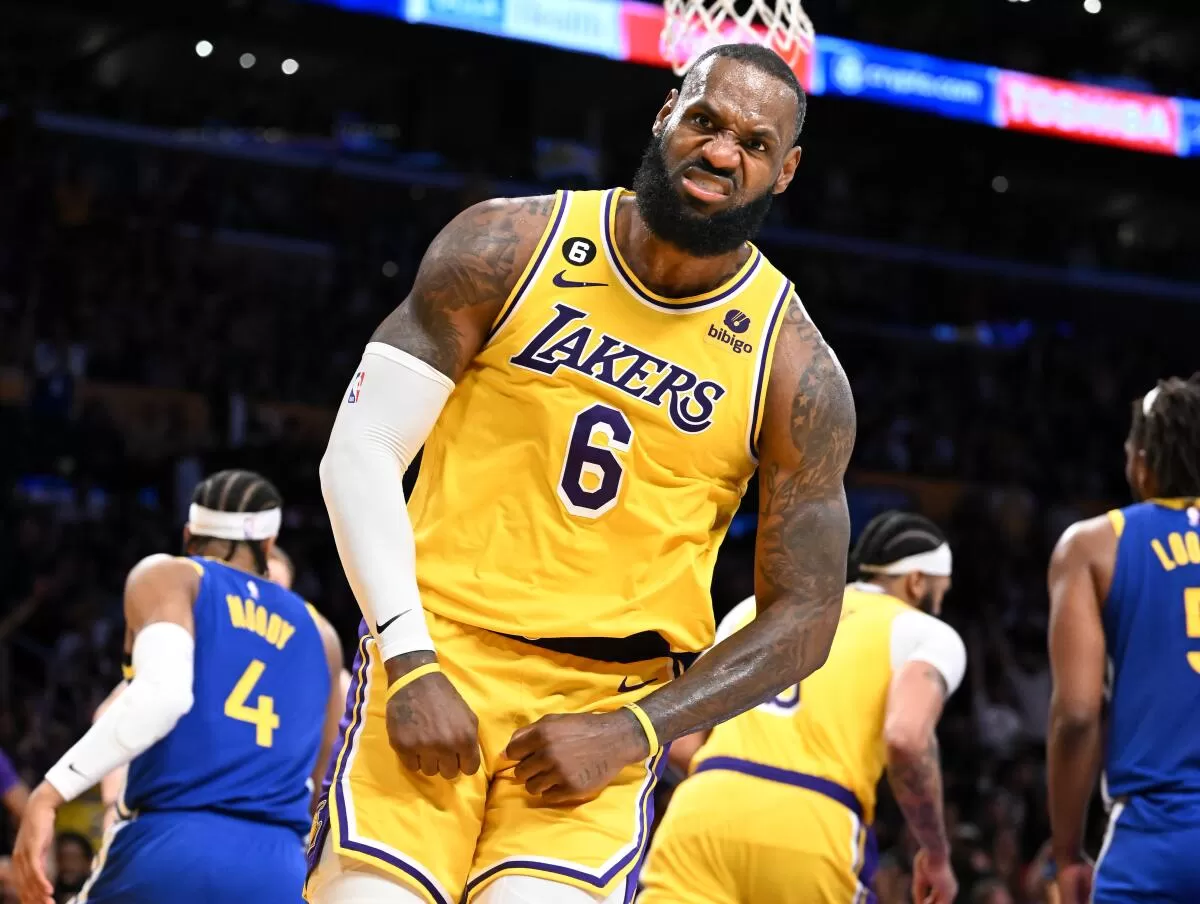 LeBron James and Lakers dominate Warriors in Game 6 playoff win - Los  Angeles Times