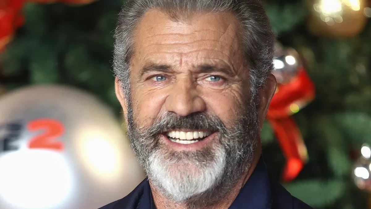 Mel Gibson Exposes Oprah Winfrey's 'Questionable Action' for 'Hollywood  Elites'? | Snopes.com