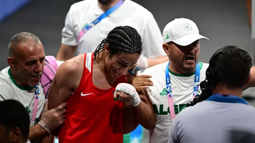 Imane Khelif gana medalla olímpica en París en emotivas escenas durante los cuartos de final de la división femenina de 66 kg - ABC News