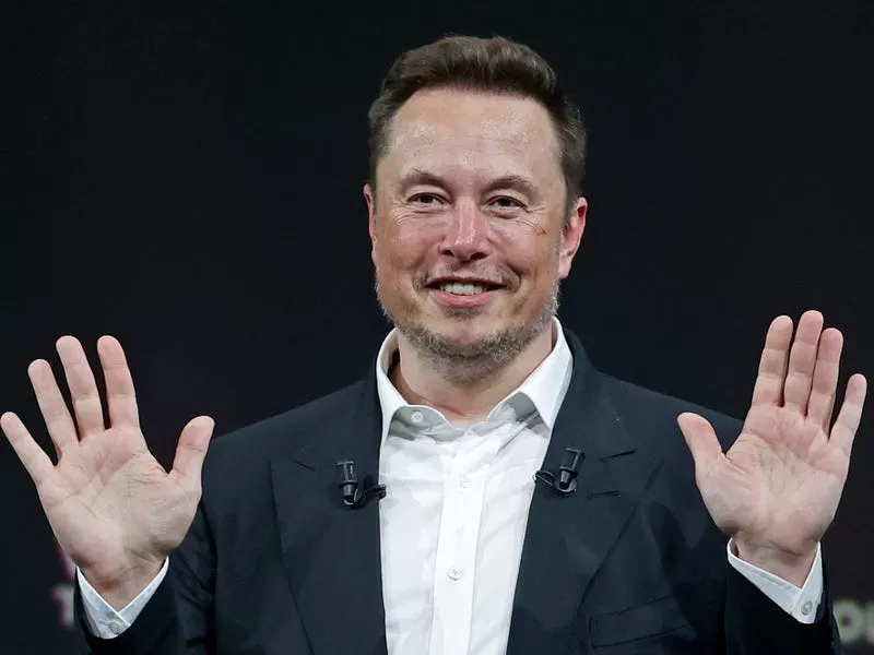 Elon Musk Runs X, Tesla, SpaceX, and Is the World's Richest Person -  Business Insider