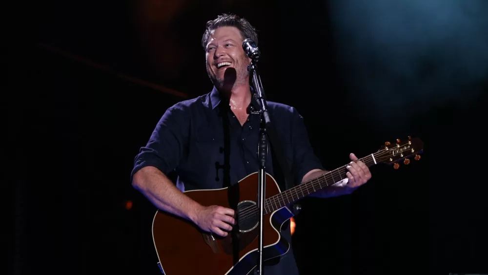 Blake Shelton reveals Friends & Heroes Tour 2025 lineup | 94.7 Country