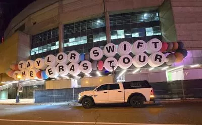 How much are last-minute Taylor Swift tickets in Toronto?