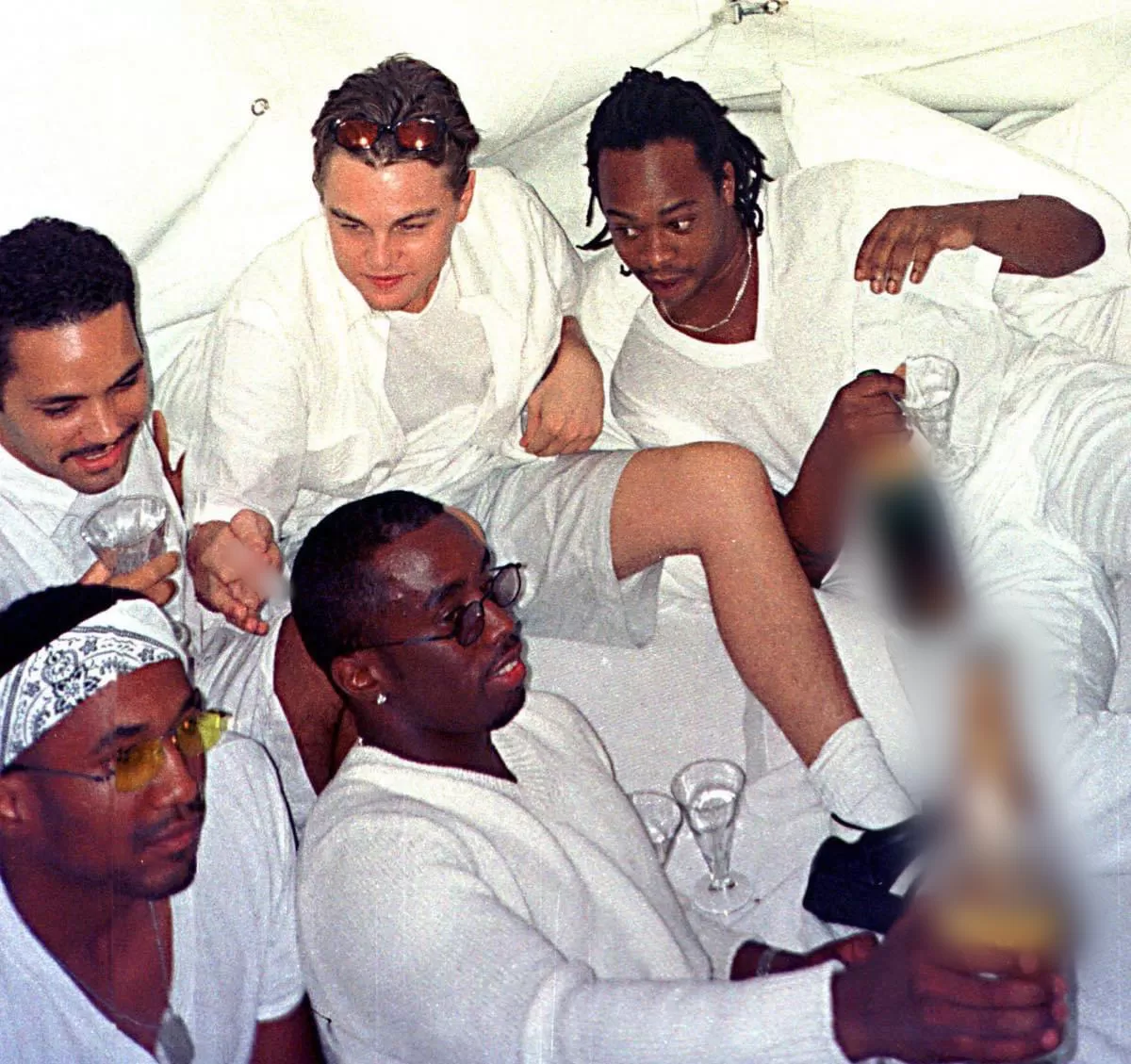 Le secret de la chaotique "White Party" du magnat Diddy.