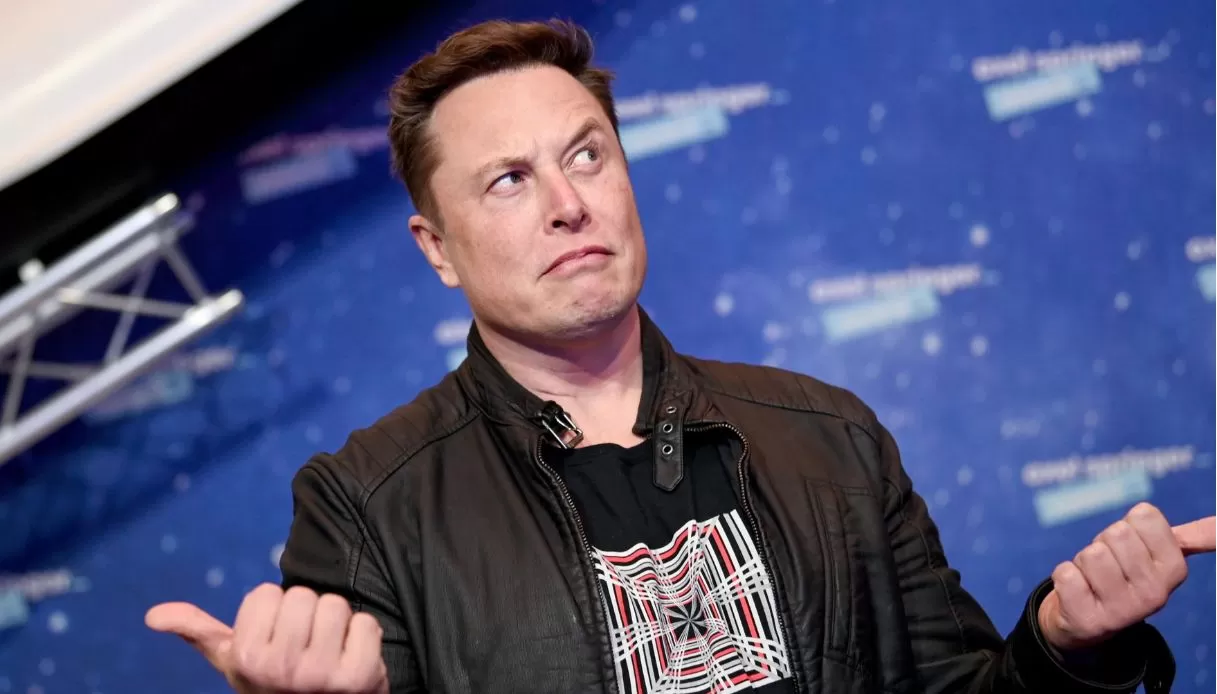 Twitter, Elon Musk ha deciso che riammetterà Trump: "Un errore bannarlo,  con me le cose cambieranno"