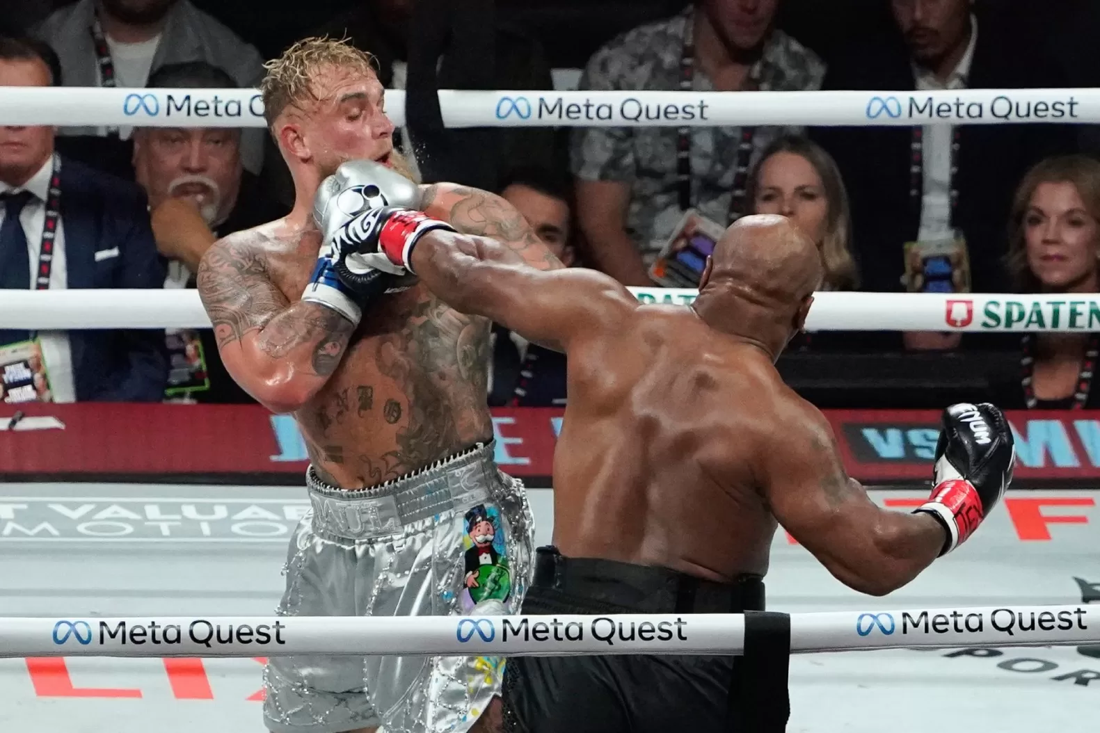 Jake Paul Defeats Mike Tyson in Stunt Netflix Boxing Match