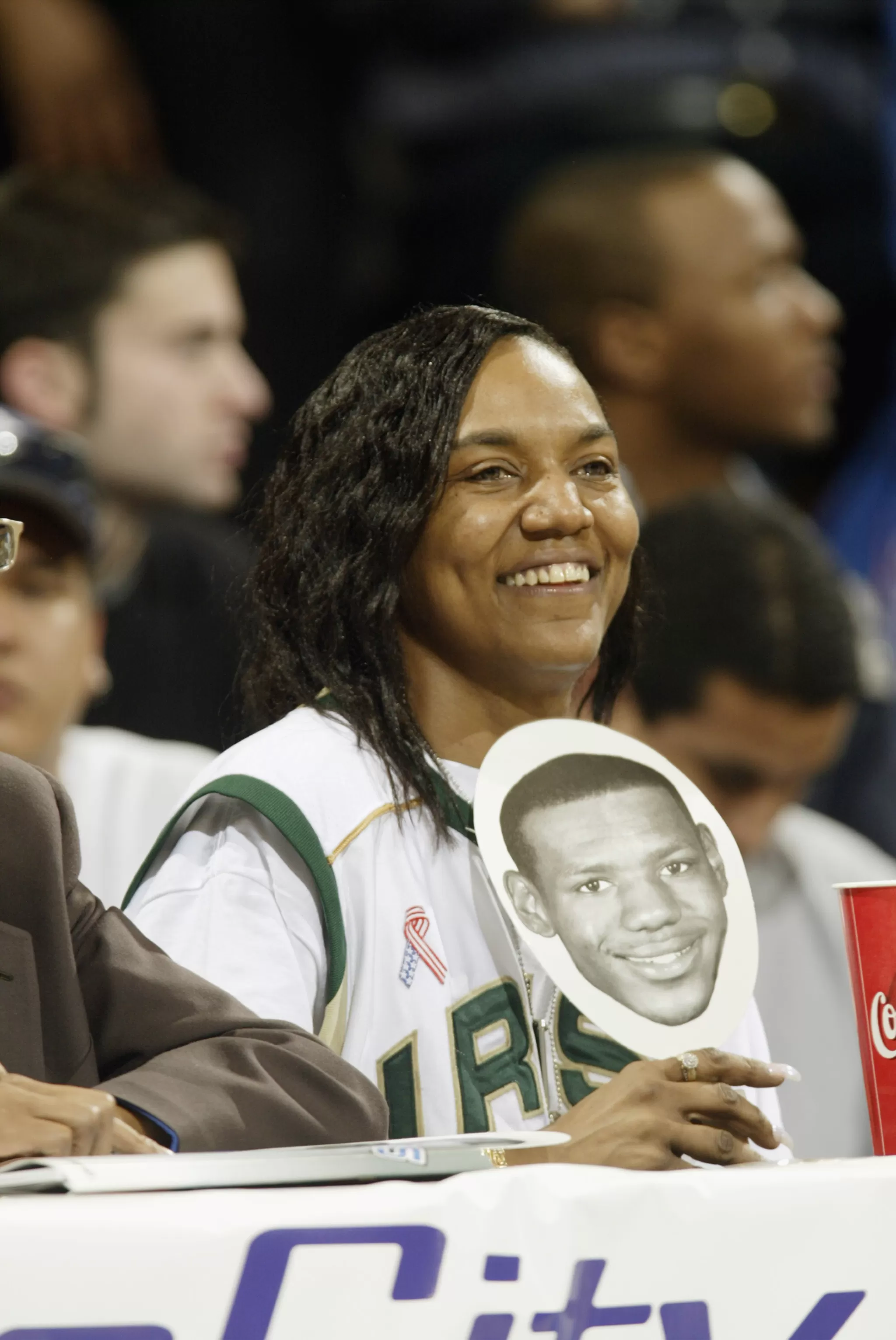 Sports Illustrated's Sexist And Ageist Blog Post About Lebron James' Mom's  Love Life