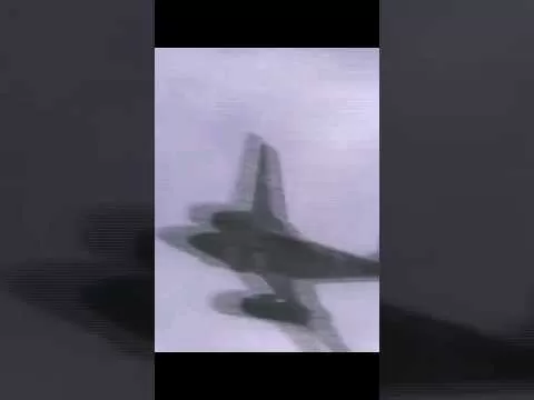 German Jet Shocks American Troops in WW2 - YouTube