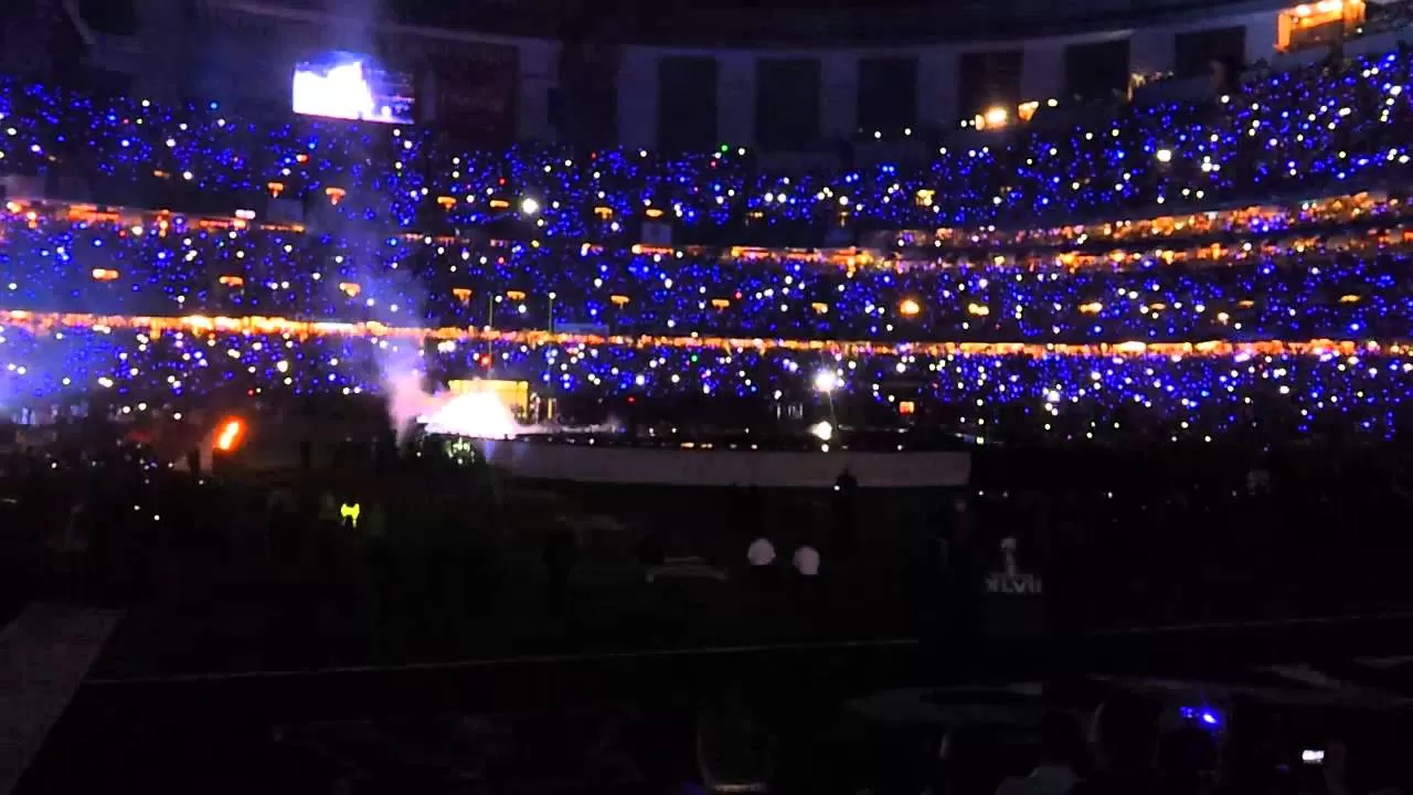 SUPERBOWL Half Time Show (from inside the superdome stadium), Beyonce 1 -  YouTube