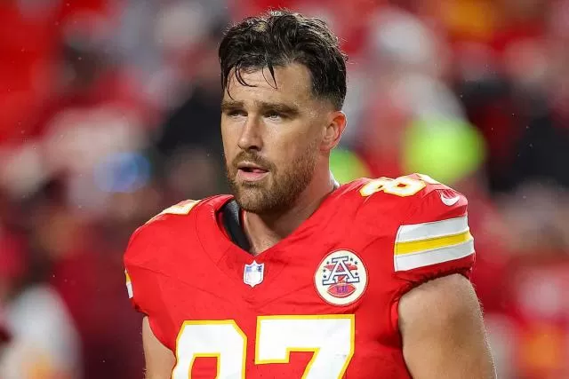 Travis Kelce Says He's 'Too Turnt to Look Back Now' in Highlight Reel amid  Kansas City Chiefs Winning Streak - Yahoo Sports