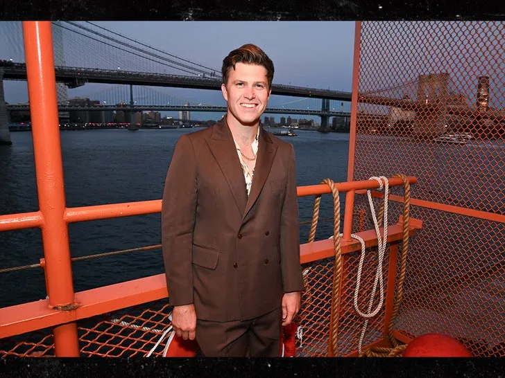 Colin Jost sur le ferry pour Screamboat