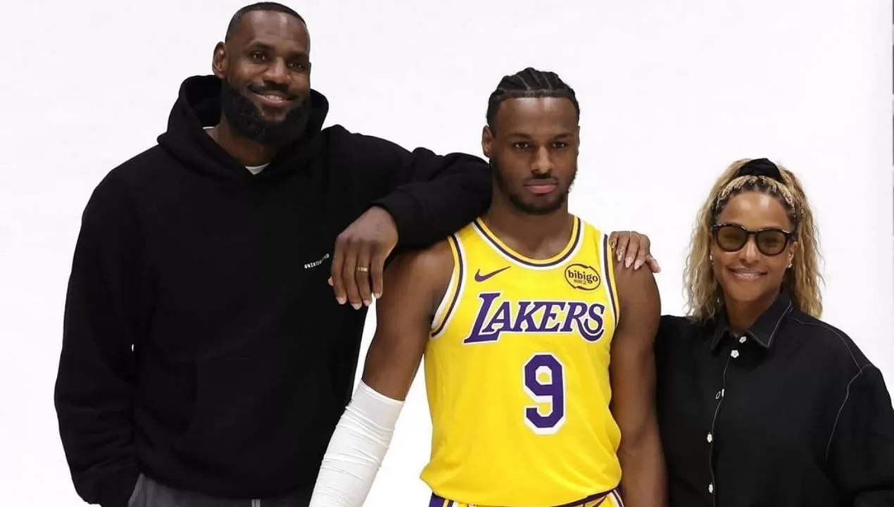 Savannah James shares 'special' reaction as husband LeBron James shares  court with son Bronny James to create NBA history