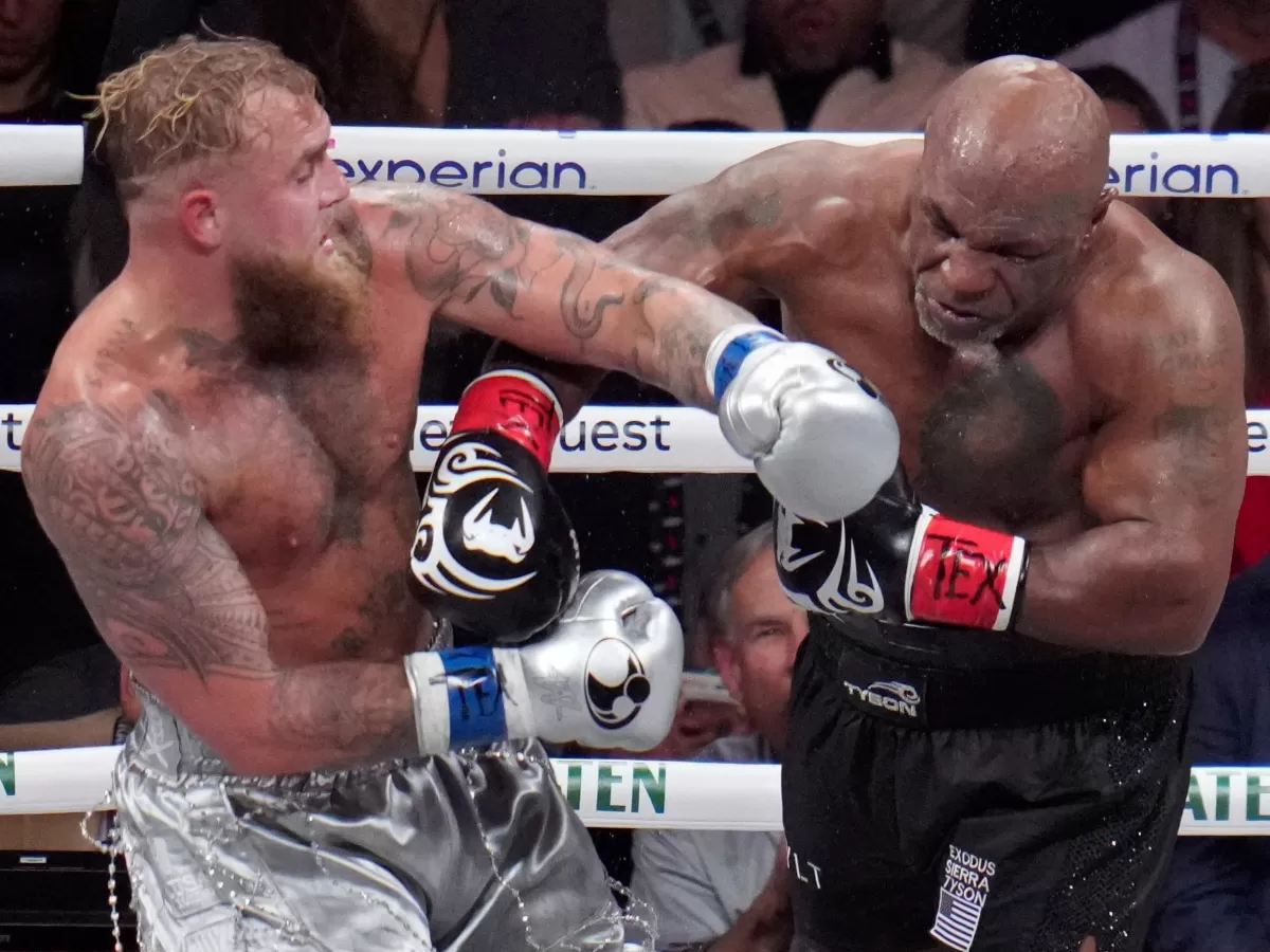 Boxing Legend Mike Tyson Beaten By YouTuber Jake Paul In Professional  Comeback - News18