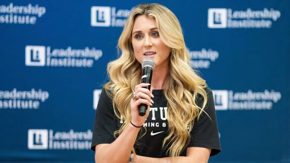 Le champion de natation Riley Gaines donne du pouvoir aux étudiants de l'East Tennessee State University avec la tournée Speak Louder Campus Tour