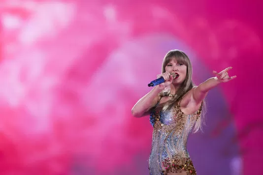 Taylor Swift in Concert - Vancouver