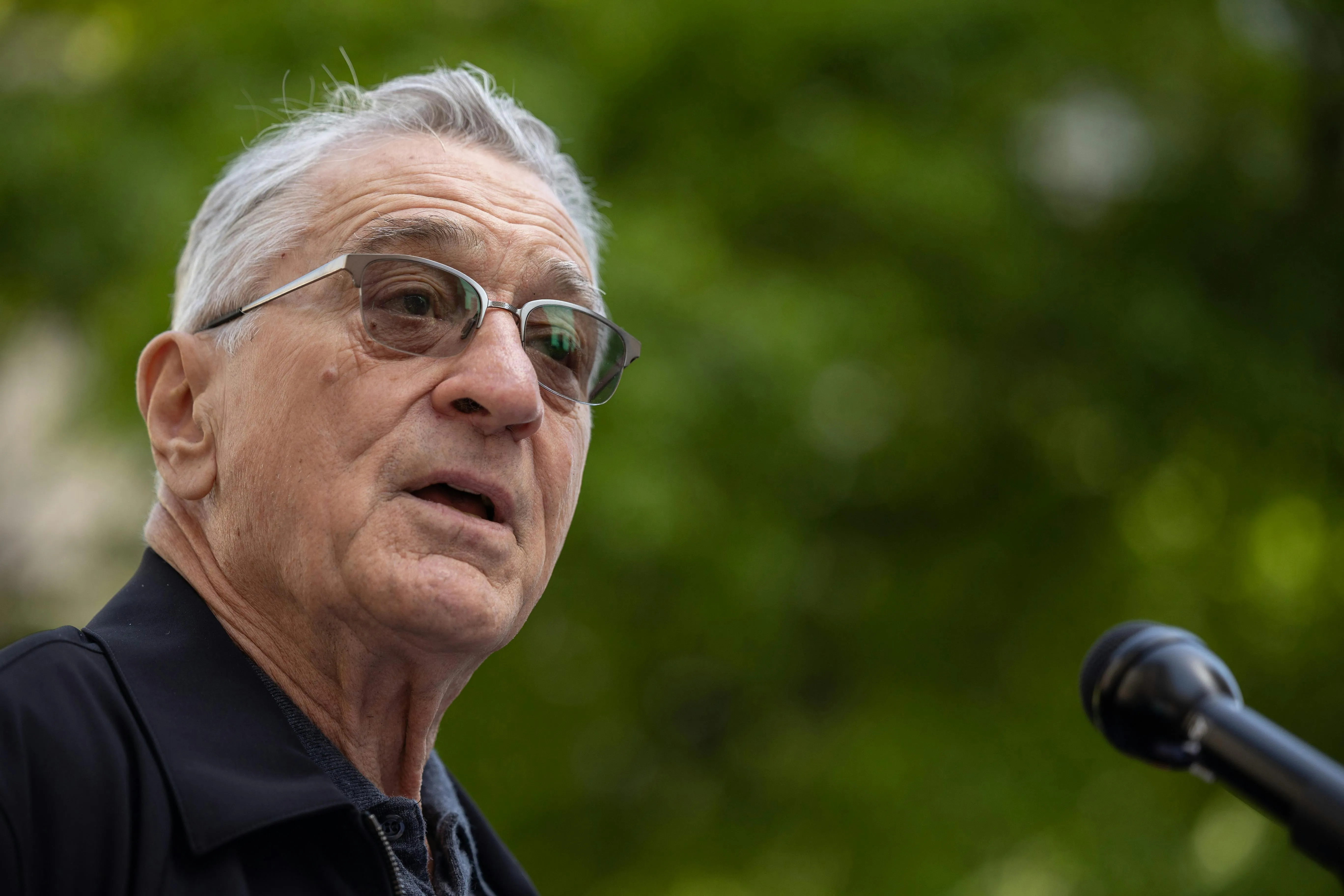 Robert De Niro Absolutely Skewers Trump Outside Hush-Money Trial | The New  Republic