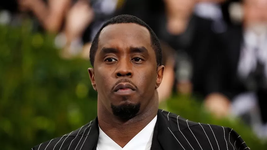 La mujer que acusa a Jay-Z y Sean 'Diddy' Combs de agresión sexual reconoce inconsistencias en sus acusaciones - ABC News