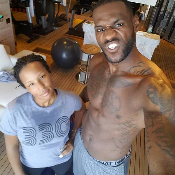 LeBron James & Wife's Workout — See Them Get Sweaty During Intense Workout  – Hollywood Life