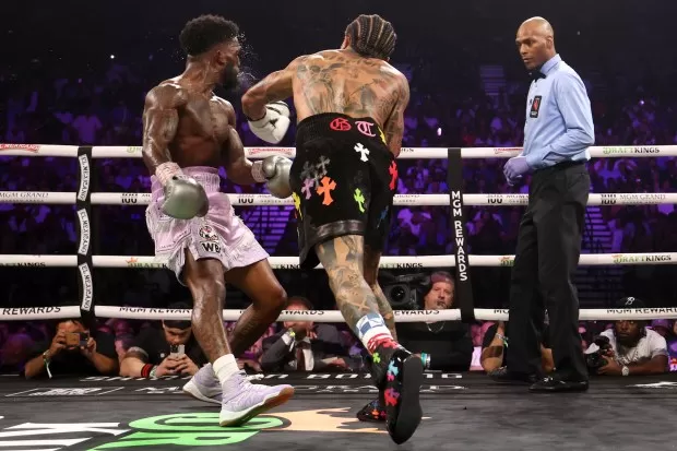 Gervonta Davis vs Frank Martin LIVE RESULTS: Latest as Tank KO's challenger  with brutal left hand