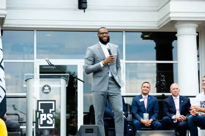 LeBron James' promise to Akron gets more ambitious