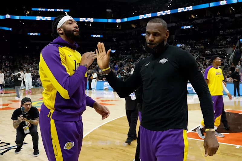 Lakers' Anthony Davis Hypes LeBron James as NBA's GOAT: 'Broken Almost  Every Record' | News, Scores, Highlights, Stats, and Rumors | Bleacher  Report