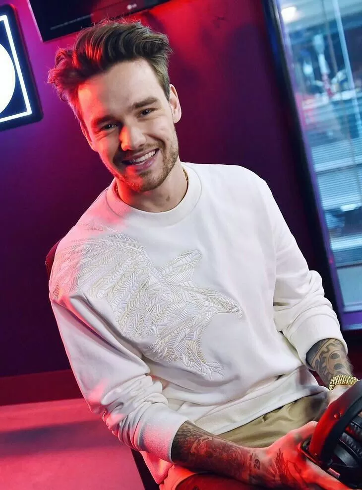 Liam at BBC Radio | Liam payne, Liam james, One direction photos