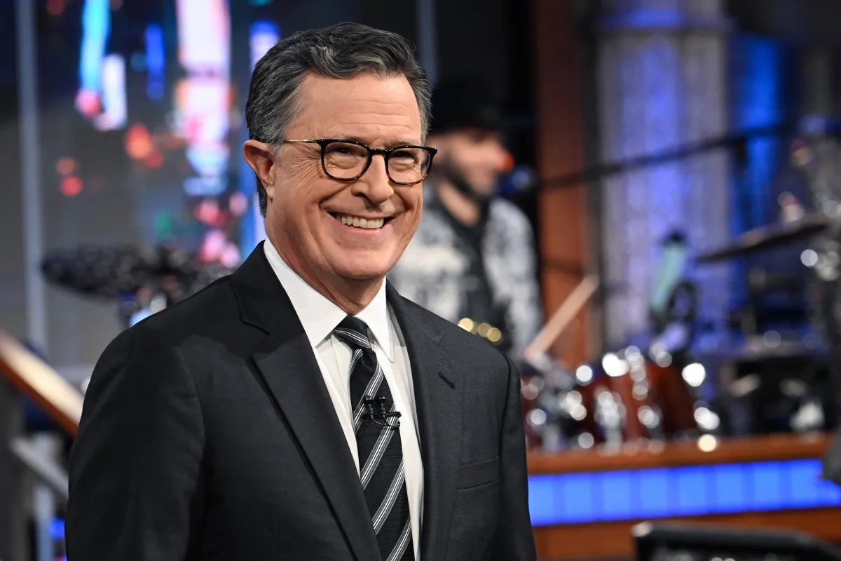 Stephen Colbert eclipsa a Oprah con sus bailes festivos - Parade