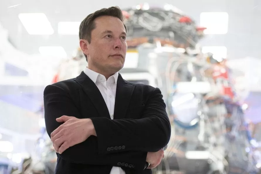 Elon Musk dépense 790 millions de dollars pour acheter ABC et annule « The View » après qu'Alec Baldwin l'a traité de « salaud » dans l'émission