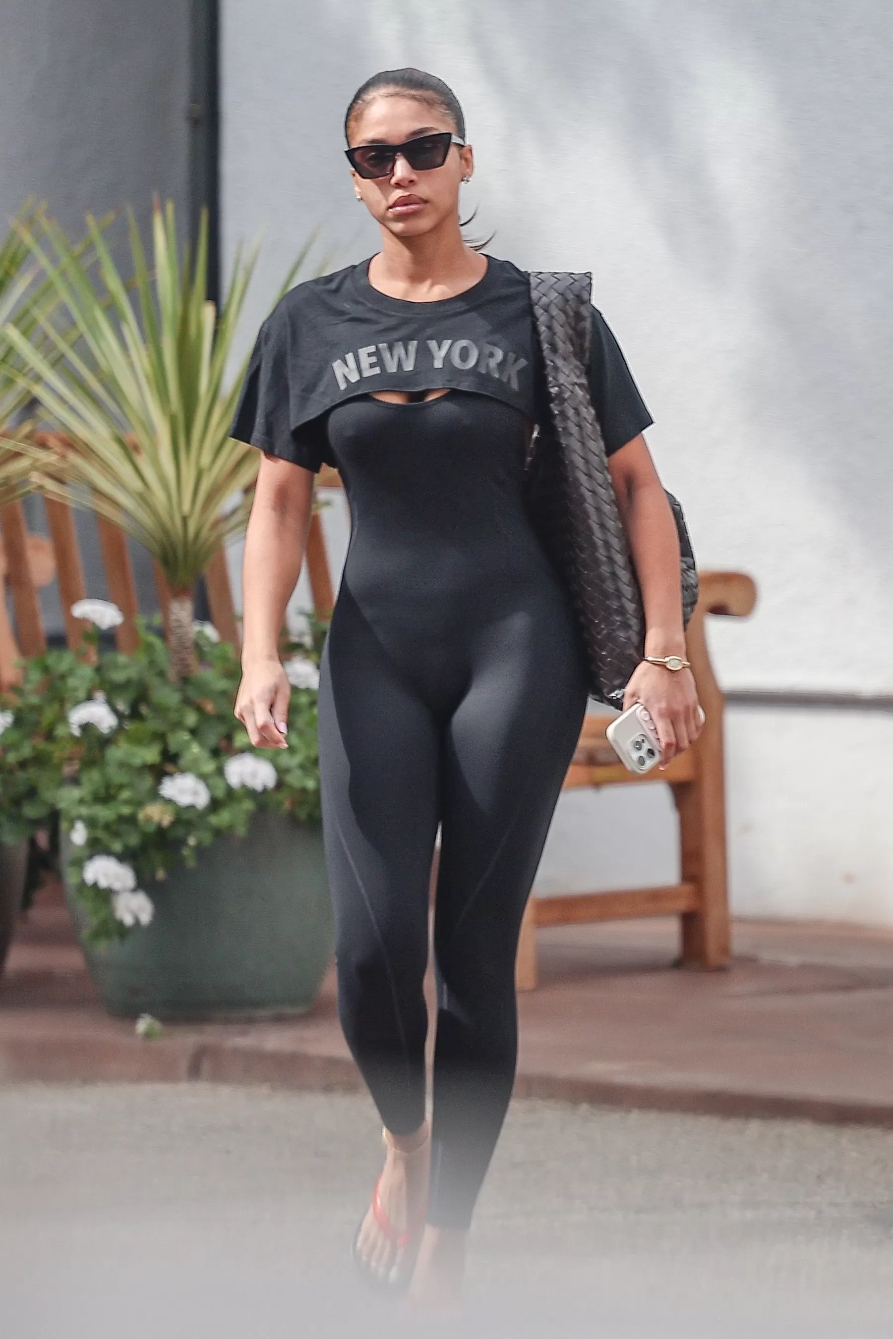 Lori Harvey vista después de una sesión de pilates en Los Ángeles - Fotos...