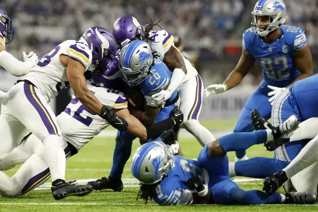 Dan Campbell: Lions vs Vikings game 'exciting, but it's not like it's the  playoffs' - Yahoo Sports