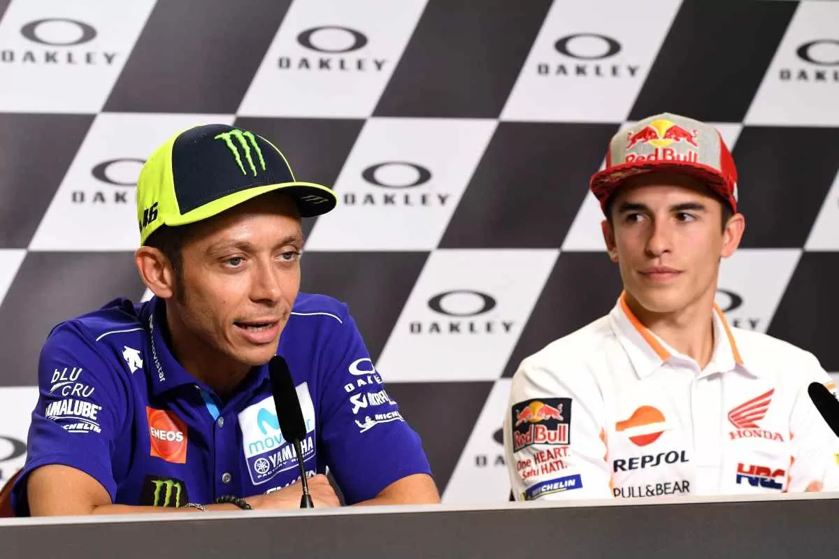 Valentino Rossi-Márquez, la confesión deja a todos atónitos: aumenta la tensión - SportItalia.it