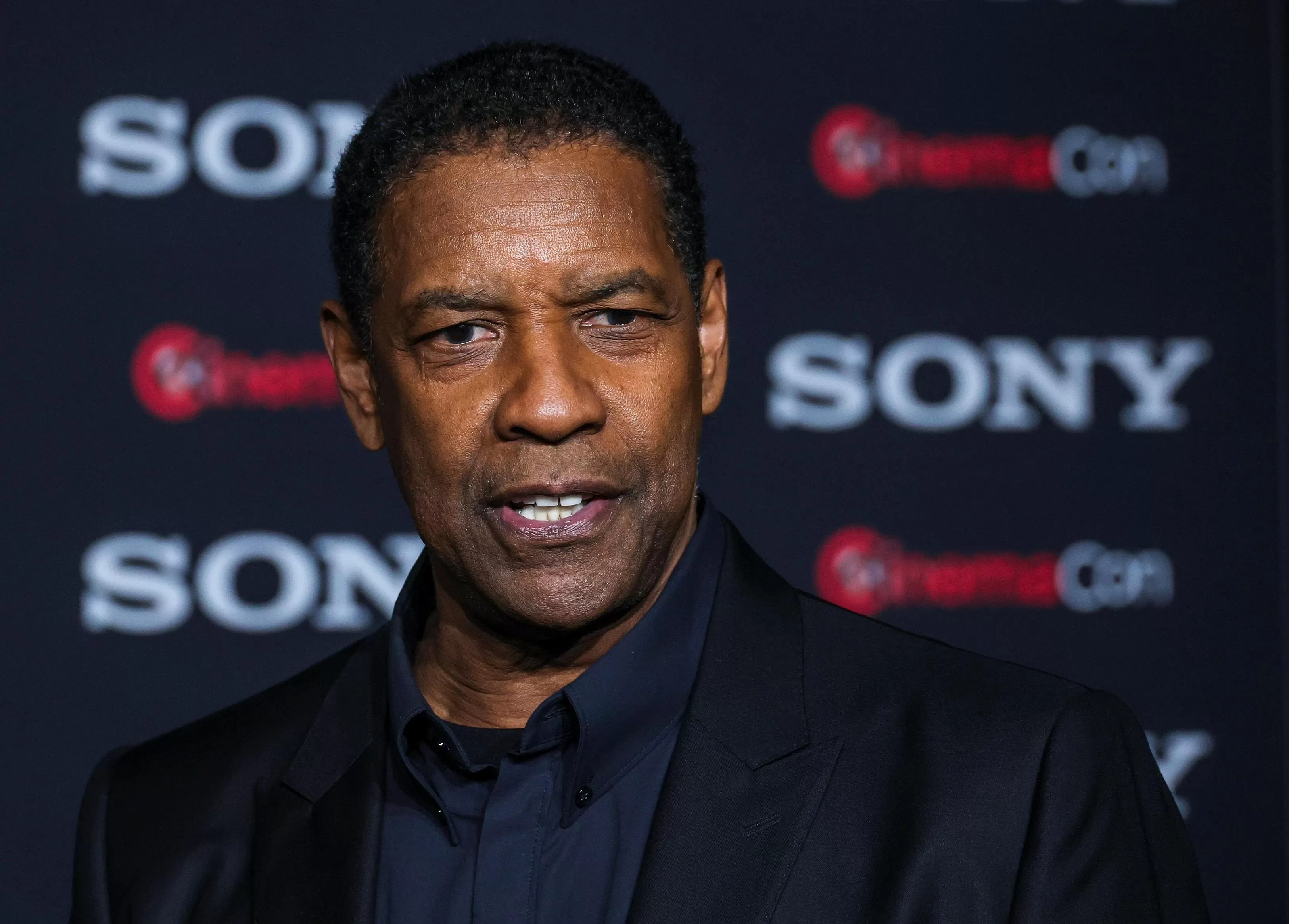 Denzel Washington Movie From 2021 Makes Big Debut On Netflix's Global And  US Movies Charts