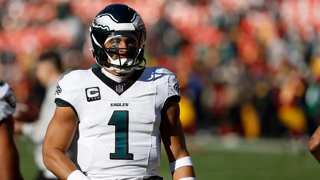 Jalen Hurts của Eagles vẫn đang trong tình trạng chấn động, có khả năng sẽ  ra sân trước Cowboys | Tin Mới